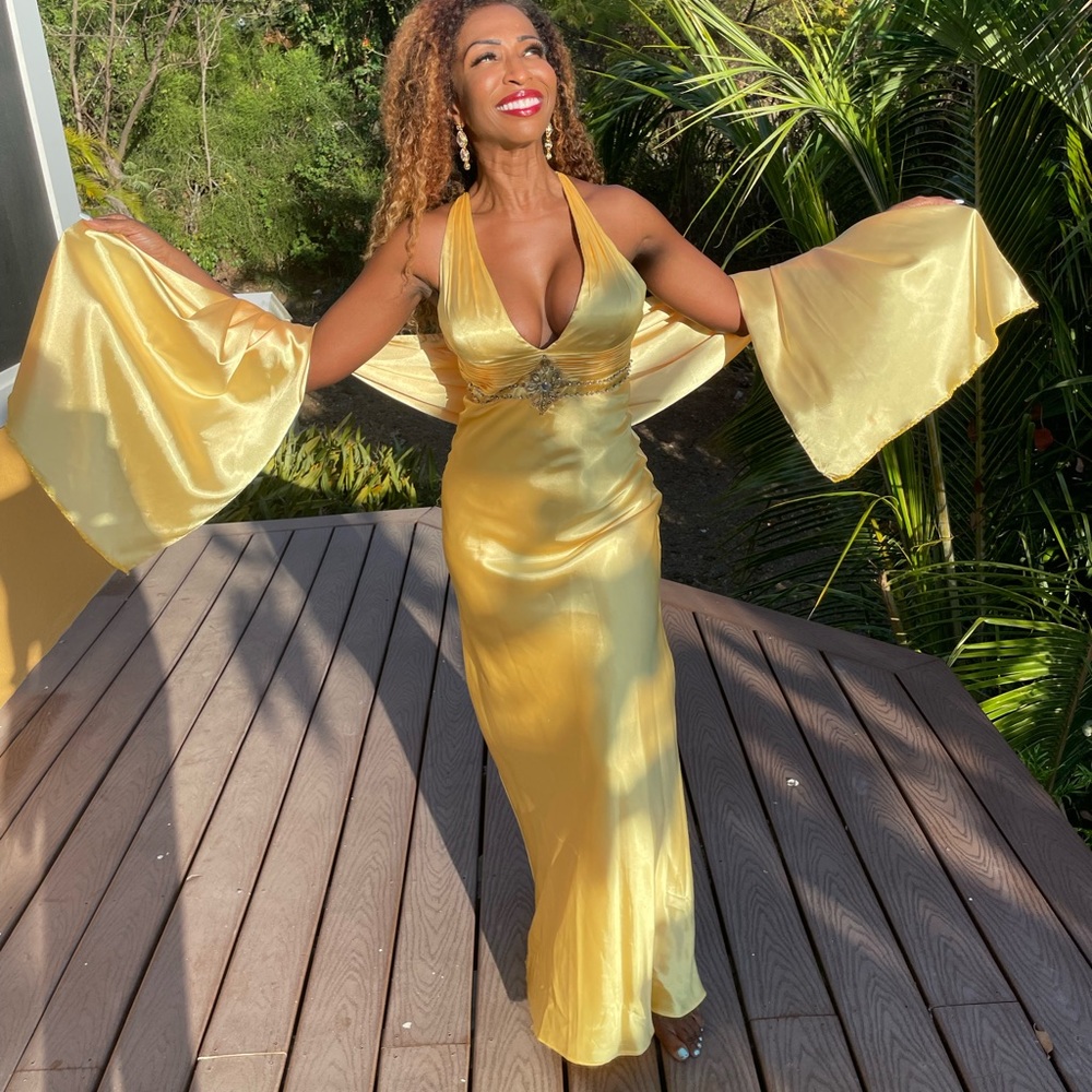 Bridal, wedding prom, formal, Women’s Yellow Satin Dress with scarf small
